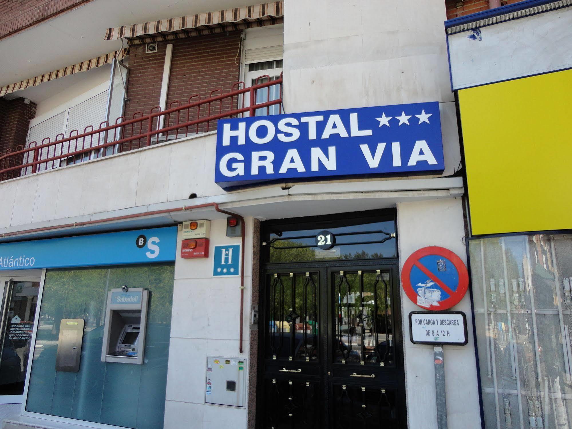 Hostal Gran Via Pinto Exterior photo